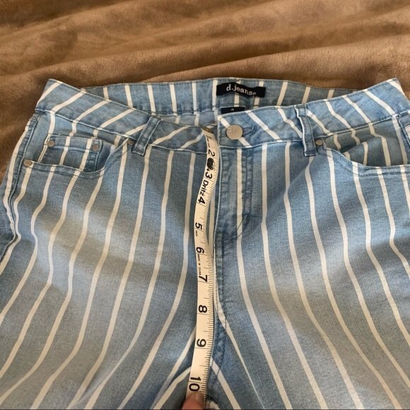 d. JEANS White Pin Striped Cropped Jeans Blue Size 4 - Picture 10 of 11